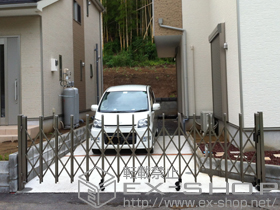 のカーゲート トリップゲートPB型 ノンレール 片開き44S 施工例