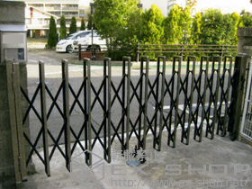 のカーゲート トリップゲート PC型 ノンレール 片開き　32S 施工例