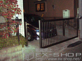 のカーゲート スウィングアップゲートワイド 縦格子型 手動式 施工例