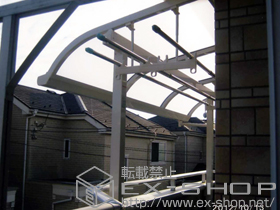 のバルコニー・ベランダ屋根 ライザーテラスII R型 屋根タイプ 単体 積雪〜20cm対応 施工例