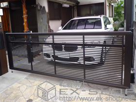 のカーゲート エクスラインアップゲート 1型 電動式 施工例