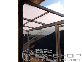 のバルコニー・ベランダ屋根 ライザーテラスII Ｆ型 屋根タイプ 単体 積雪〜20cm対応+壁付け物干し 標準タイプ 2本入り 施工例