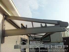 のバルコニー・ベランダ屋根 ライザーテラスII F型 ルーフタイプ 単体 積雪〜20cm対応+ルーフ用竿掛けセット 4個入 施工例