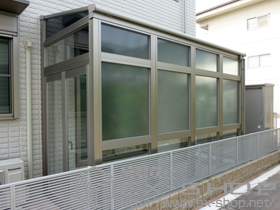 のテラス囲い・サンルーム ほせるんですII F型 土間納まり 積雪〜20cm対応+吊下げ物干し ワイド 2本入 施工例