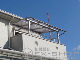 のバルコニー・ベランダ屋根 ヴェクターテラス R型 屋根タイプ 単体 積雪〜20cm対応+吊り下げ式物干し 標準 2本入 施工例