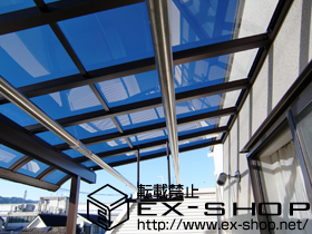 のバルコニー・ベランダ屋根 プレシオステラス R型 屋根タイプ 1500 単体 積雪〜50cm対応＋吊り下げ式物干し 標準 2本入 施工例