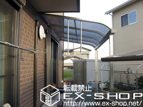 のテラス屋根 ヴェクターテラス R型 テラスタイプ 単体 積雪〜20cm対応＋吊り下げ物干し 標準 2本入り＋水平式物干し 木造用 2本入り 施工例