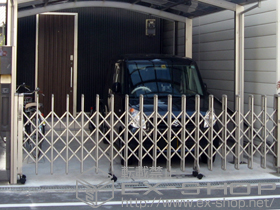 のカーゲート レイオス1型 片開き ノンレールタイプ 施工例