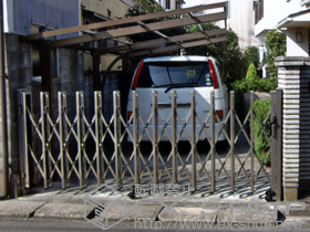 のカーゲート トリップゲート PC型 ノンレール 片開き 施工例