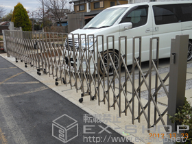 のカーゲート トリップゲートPB型 ノンレール 両開き88W 施工例