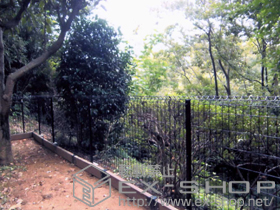 のフェンス・柵 イーネットフェンス1F型 自由柱タイプ 施工例