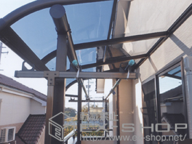 のバルコニー・ベランダ屋根 プレシオステラス R型 屋根タイプ 単体 積雪〜20cm対応 施工例