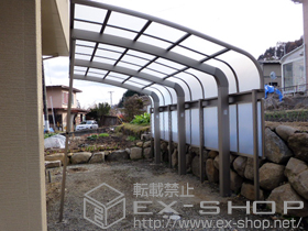 のカーポート テールポートシグマIII 1500 積雪〜50cm対応+テールポートシグマIII 1500 サイドパネル +テールポートシグマIII 1500 着脱式サポート 施工例