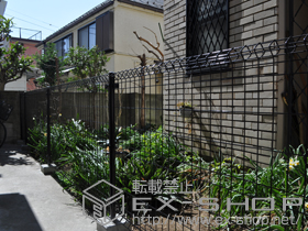 のフェンス・柵 イーネットフェンス1M型 間仕切り柱タイプ 施工例