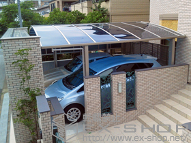 のカーポート レイナポートグラン M合掌　積雪〜20cm対応+レイナポートグラン用 サイドパネル 施工例