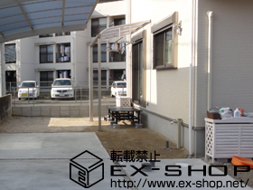 のテラス屋根 プレシオステラス R型 テラスタイプ 単体 積雪〜20cm対応＋吊り下げ式物干し ロング　2本 施工例