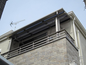 のバルコニー・ベランダ屋根 ライザーテラスII F型 屋根タイプ 単体 積雪〜20cm対応+ 吊り下げ式物干し ショート 2本入 施工例