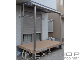 のテラス屋根 プレシオステラス R型 テラスタイプ 単体 積雪〜20cm対応＋吊下げ物干し 標準 2本入 施工例