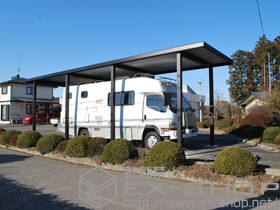 のカーポート レオンポートneo 縦連棟 角柱8本仕様 標準鼻隠し 積雪〜50cm対応 施工例