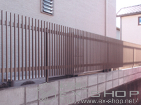 のフェンス・柵 アルミトンガ1型 フリーポールタイプ 施工例