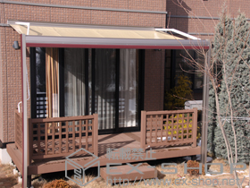 のオーニング・日よけ 彩樹A型 ボックスタイプ 手動式+化粧カバー 施工例