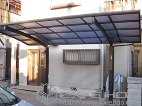 のカーポート レイナポートグラン　積雪〜20cm対応+レイナポートグラン用　着脱式サポート柱　標準・ハイルーフ兼用　2本入+レイナポートグラン用　柱カバー(小)　2枚入り 施工例