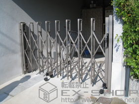 のカーゲート トリップゲート RB型 ノンレール 片開き 24S 施工例