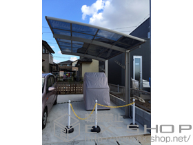 のカーポート プレシオスポート 積雪〜20cm対応＋収納式物干しセット2型 2本入り 施工例