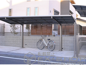 のサイクルポート・駐輪場 カーブポートシグマIII ミニ 積雪〜20cm対応 施工例