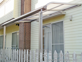 のテラス屋根 プレシオステラス R型 テラスタイプ 単体 積雪〜20cm対応 施工例