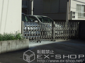 のカーゲート レイオス4型 ノンレール 両開き 施工例