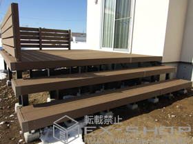 のウッドデッキ リウッドデッキ200+段床セット 2段+独立ステップ2型 2段仕様+リウッドデッキフェンス3型 横スリット 施工例