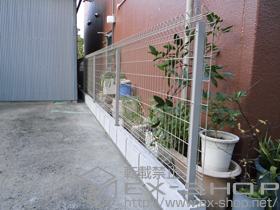 のフェンス・柵 メッシュフェンス G10-R 自由柱方式 施工例