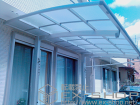 のカーポート レイナポートREグラン 前下がり 積雪〜20cm対応＋レイナポートREグラン用  水平式物干し 2本入＋レイナポートREグラン用  水平式物干し 2本入 施工例