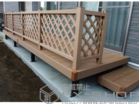 のウッドデッキ リウッドデッキ 200＋リウッドデッキフェンス2型<ラチス格子>＋独立式リウッドステップ2型 施工例