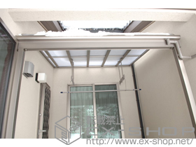 のテラス屋根 ライザーテラスII R型 1500 テラスタイプ 単体 積雪〜50cm対応＋吊り下げ物干し ロング 2本入 施工例