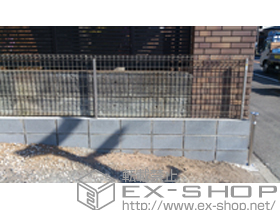 のフェンス・柵 イーネットフェンス1F型 自由柱タイプ＋スペースガードF48型　 施工例