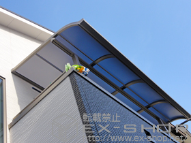 のバルコニー・ベランダ屋根 ライザーテラスII R型 屋根タイプ 単体 積雪〜20cm対応 施工例