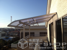 のバルコニー・ベランダ屋根 プレシオステラス R型 屋根タイプ 単体 積雪〜20cm対応＋吊り下げ物干し 標準 2本入 施工例
