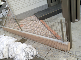 のフェンス・柵 ハイグリッドフェンスUF8型 フリーポールタイプ 施工例