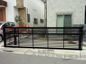 のカーゲート ワイドオーバードアS3型 手動式＋ロング接地ストッパー+100mm（1本入） 施工例