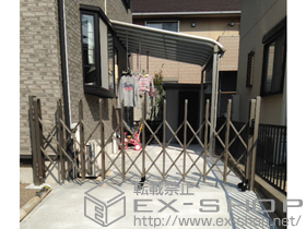 のテラス屋根 ヴェクターテラス R型 テラスタイプ 単体 積雪〜20cm対応+吊り下げ式物干し 標準 2本入 施工例