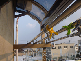 のバルコニー・ベランダ屋根 ライザーテラスII R型 ビューステージ用屋根タイプ 単体 積雪〜20cm対応 施工例