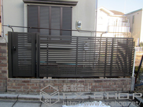 の門扉 エクジス扉R9型 片開き 門柱式 施工例