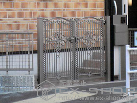 の門扉 フェスタB型 両開き　柱使用 施工例