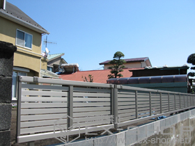 のフェンス・柵 エクスラインフェンス5型 自由柱 施工例