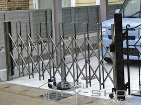 のカーゲート トリップゲート PA型 ノンレール 片開き 施工例