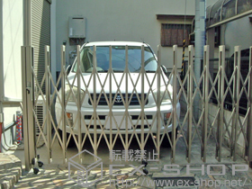 のカーゲート アルシャインII Ｍ型 Ａタイプ ノンレール 片開き 施工例