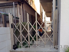 のカーゲート トリップゲート PA型 ノンレール 片開き 施工例