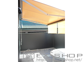 のオーニング・日よけ 彩鳥CR型 ボックスタイプ 手動式 施工例